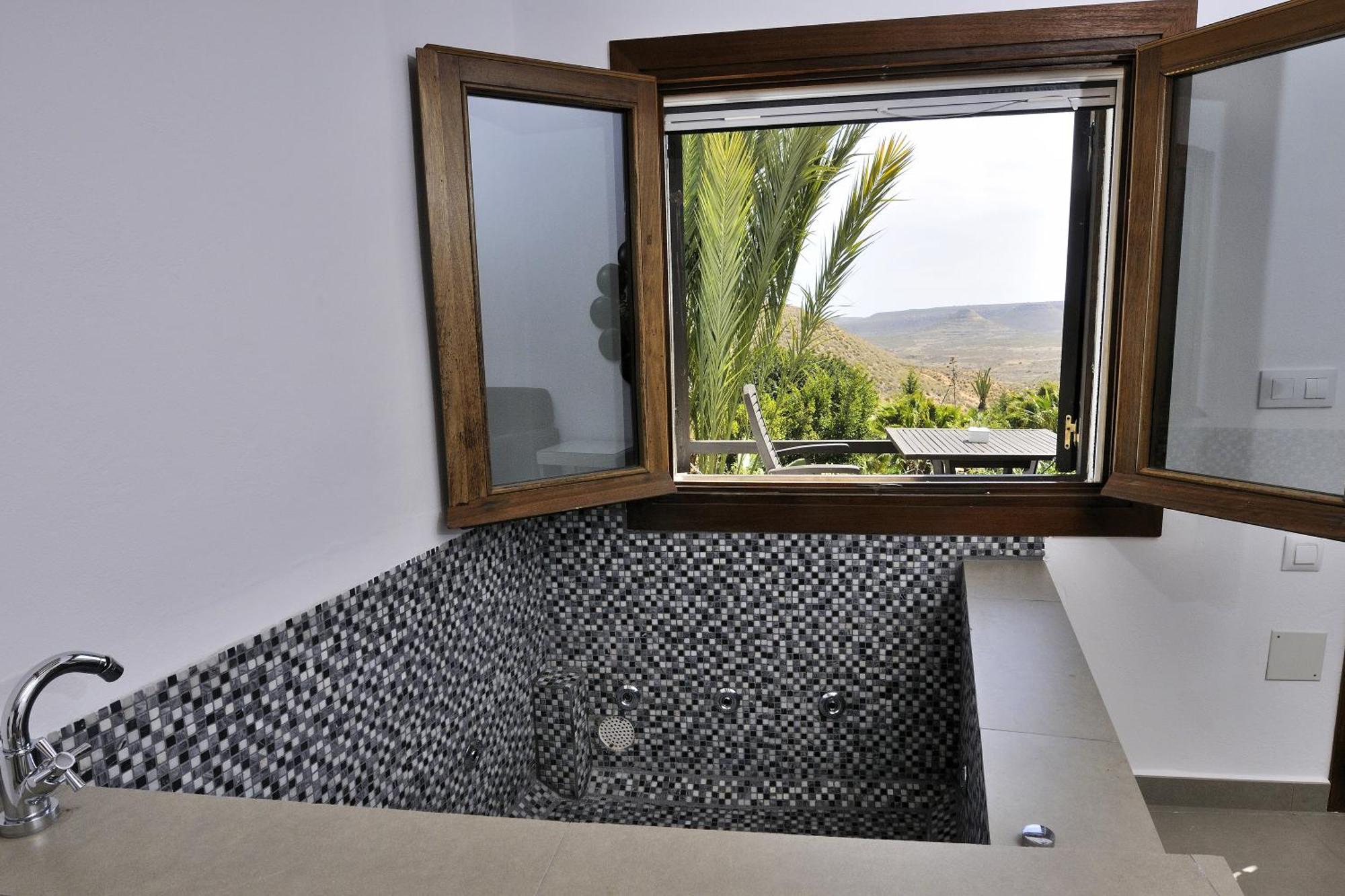 La Almendra Y El Gitano Hotel Agua Amarga  Room photo